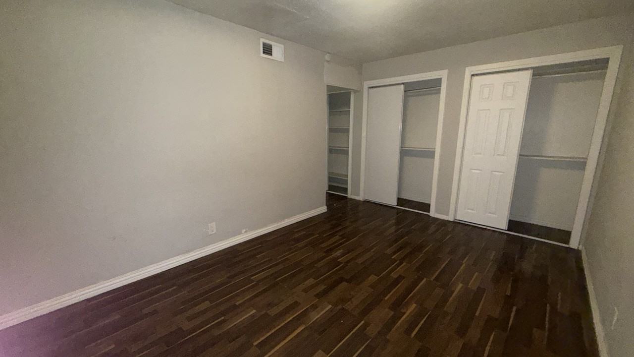 710 Colquitt - 02 #02 - Photo 3 of 16