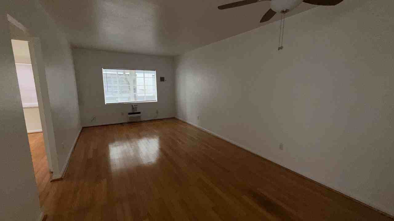 5603 Jackson - 06 #5603-06 - Photo 2 of 9