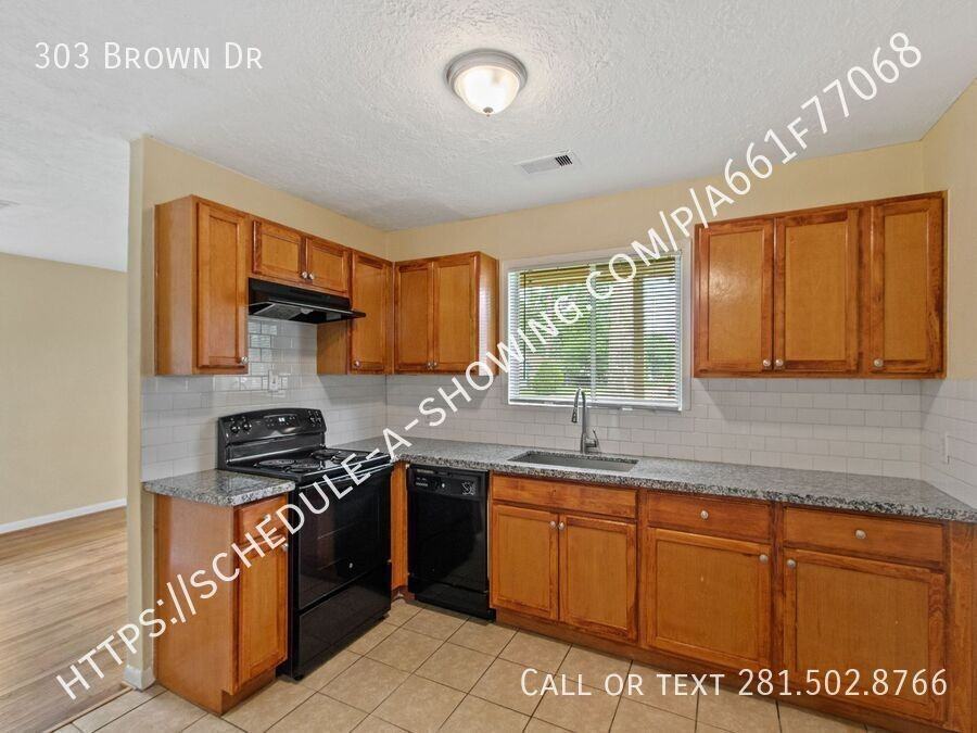 303 Brown Dr - Photo 6 of 18