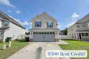 featured image of 615 Amhearst Row
