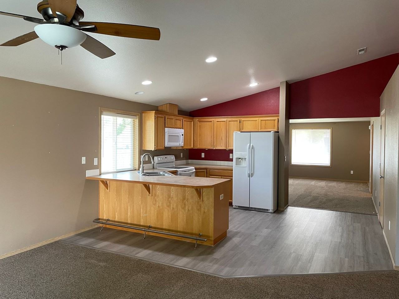 1900 Leanne Ave - Photo 5 of 29