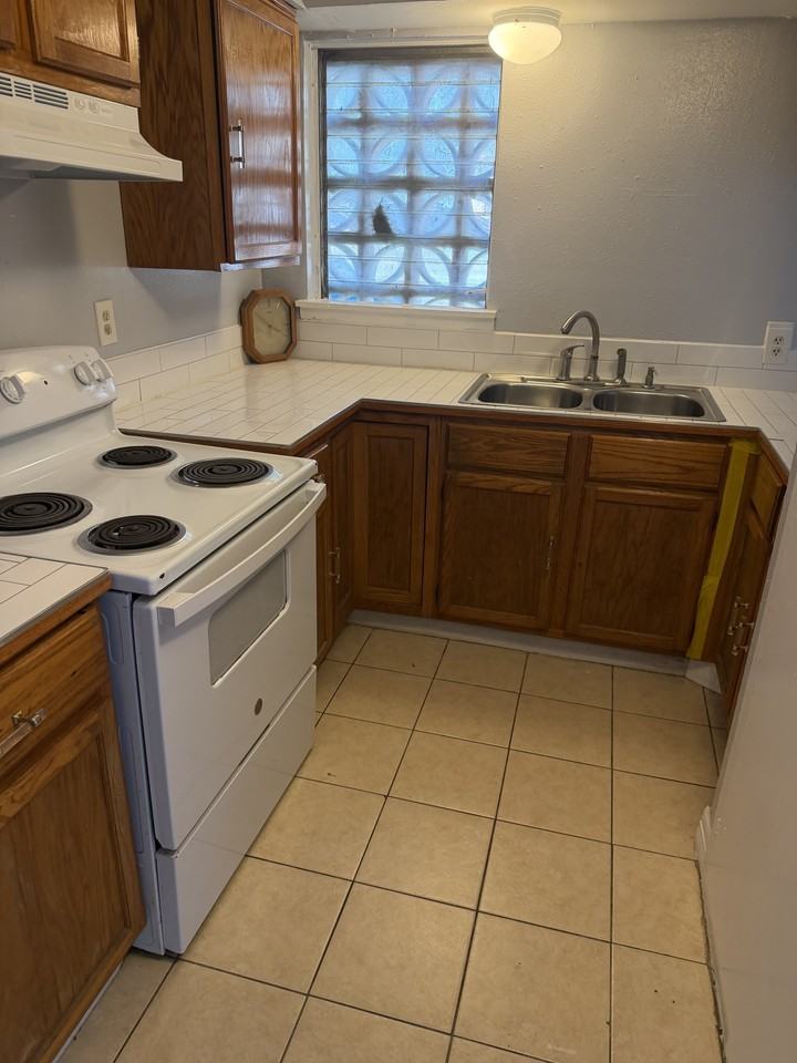 4549 Gollihar - 1 #1 - Photo 4 of 13