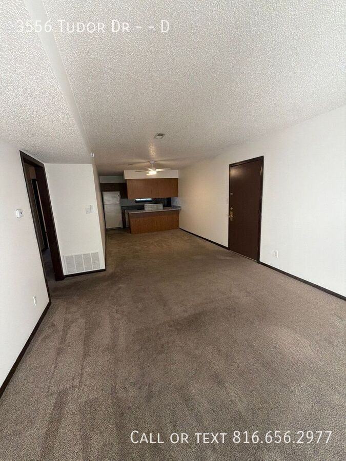 3556 Tudor Dr #D - Photo 3 of 17