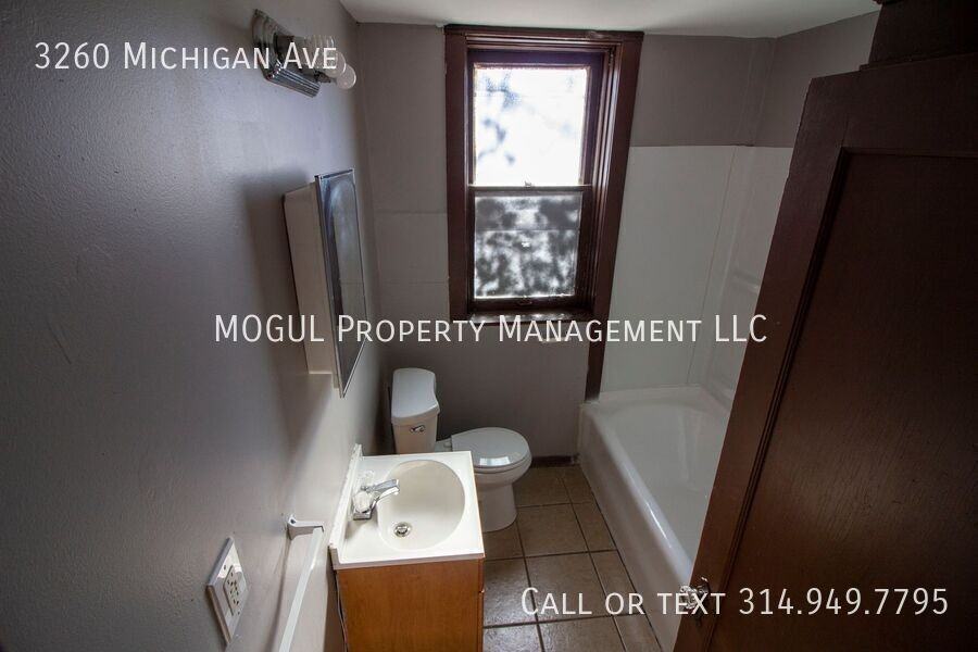 3260 Michigan Ave - Photo 7 of 11