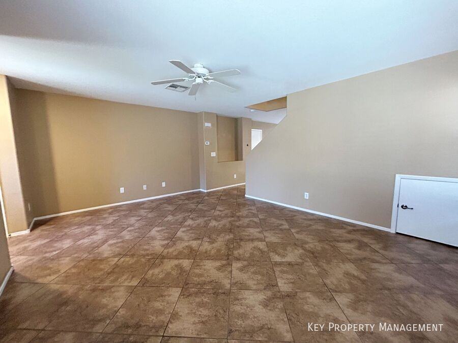 742 Iron Bridge St - Photo 5 of 36