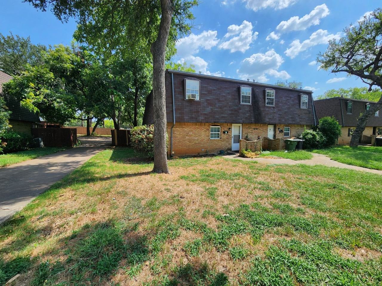 7604 Bridges Ave #B