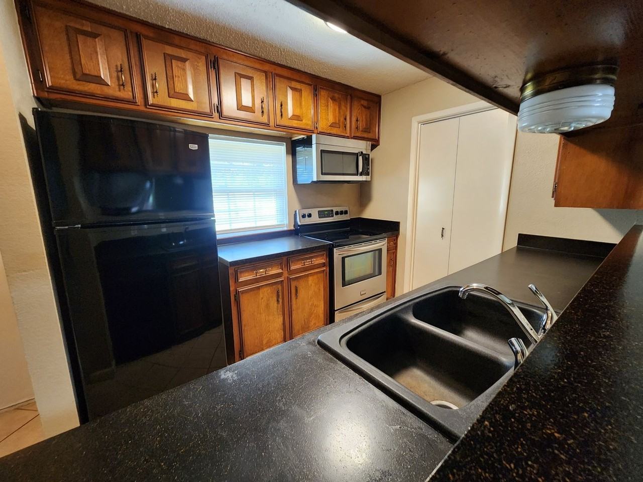 7604 Bridges Ave #B - Photo 7 of 28