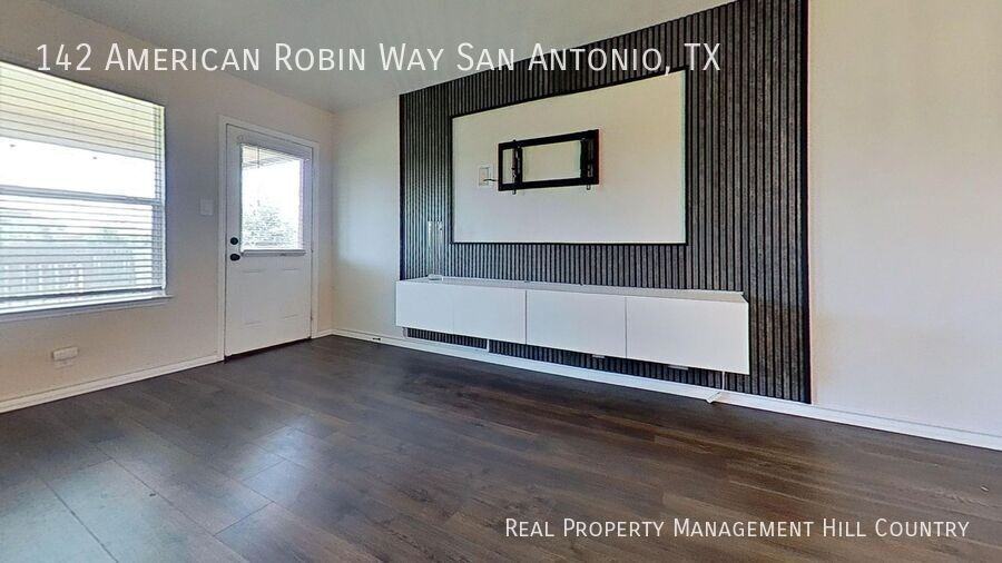 142 American Robin Way San Antonio, TX ##Tx - Photo 5 of 12