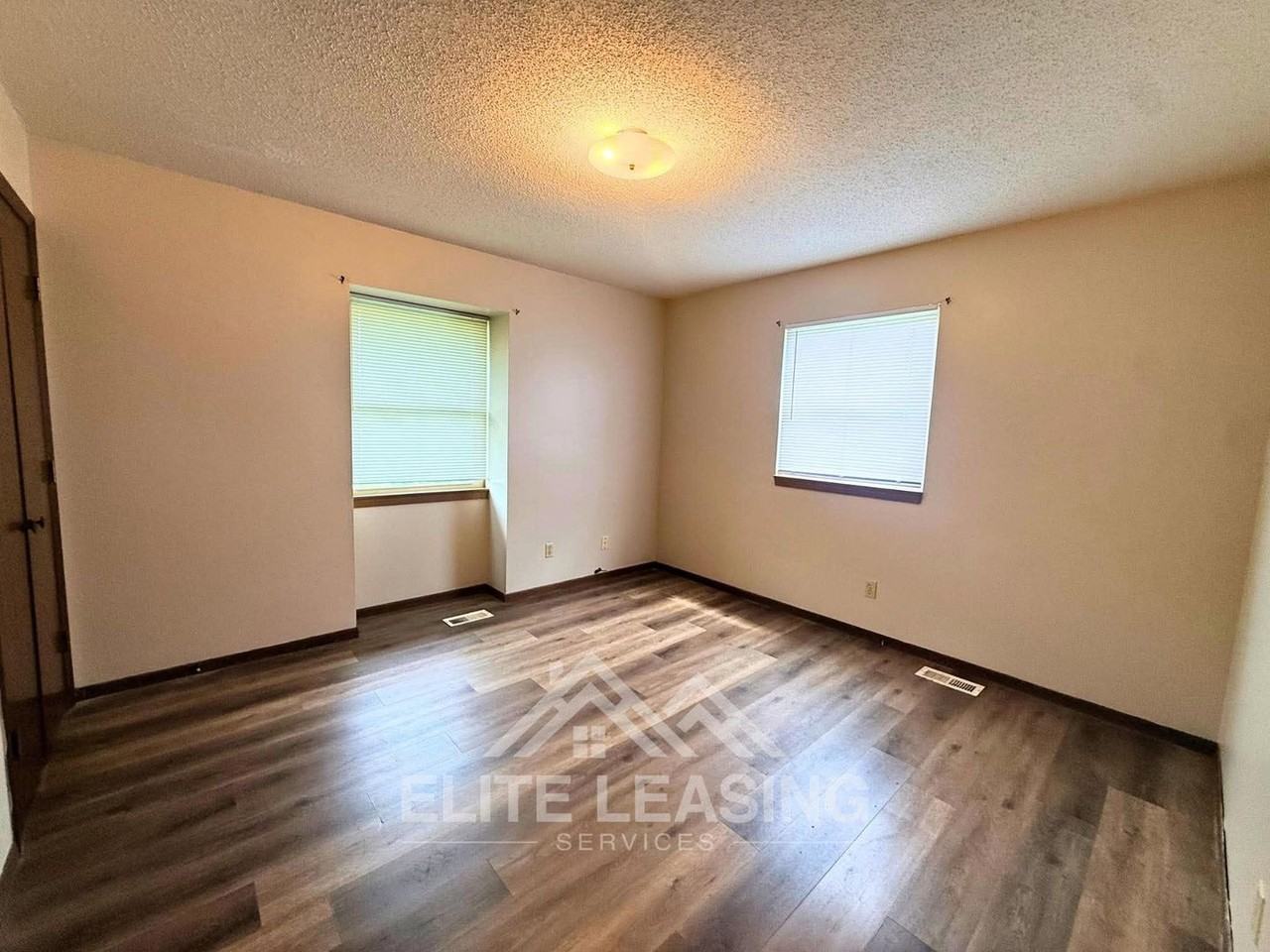 2745 Sw Arrowhead Rd - Photo 6 of 9