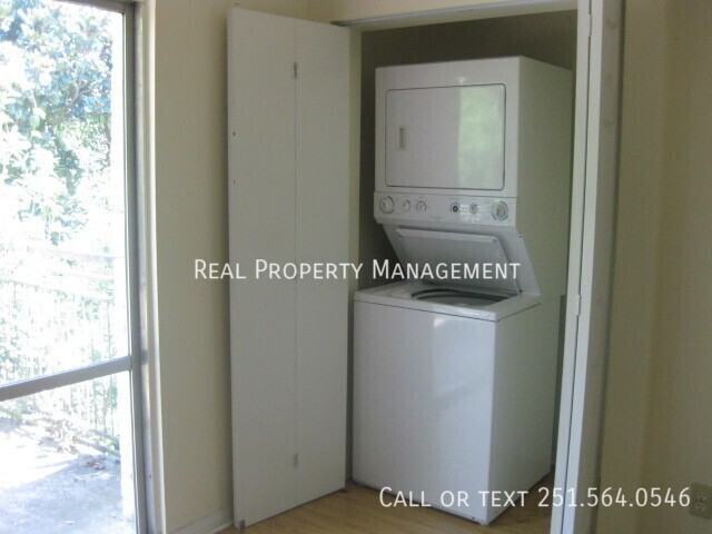 4009 Old Shell Rd #C - Photo 6 of 10