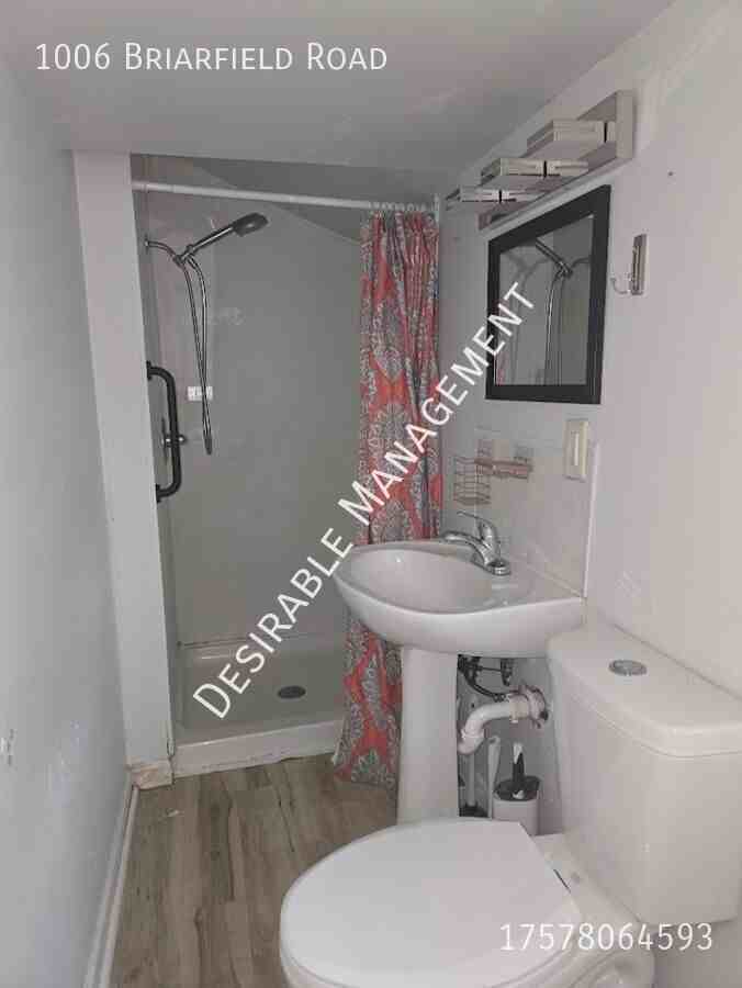 1006 Briarfield Rd - Photo 6 of 9