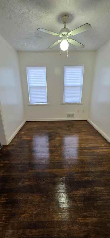 1005 Cameron Rd - Photo 6 of 20