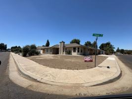 featured image of 2322 E Vassar Dr