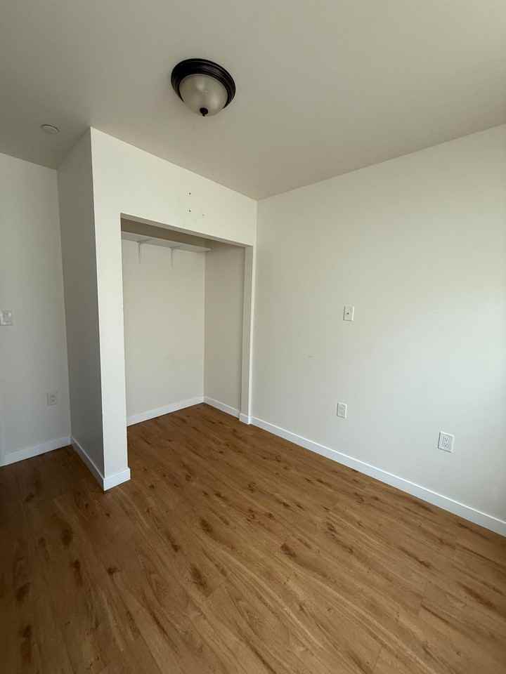 248 N 1st St - Photo 6 of 6