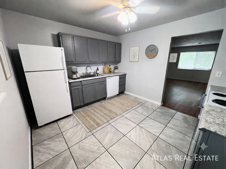 1016 Magnolia St #A - Photo 6 of 16