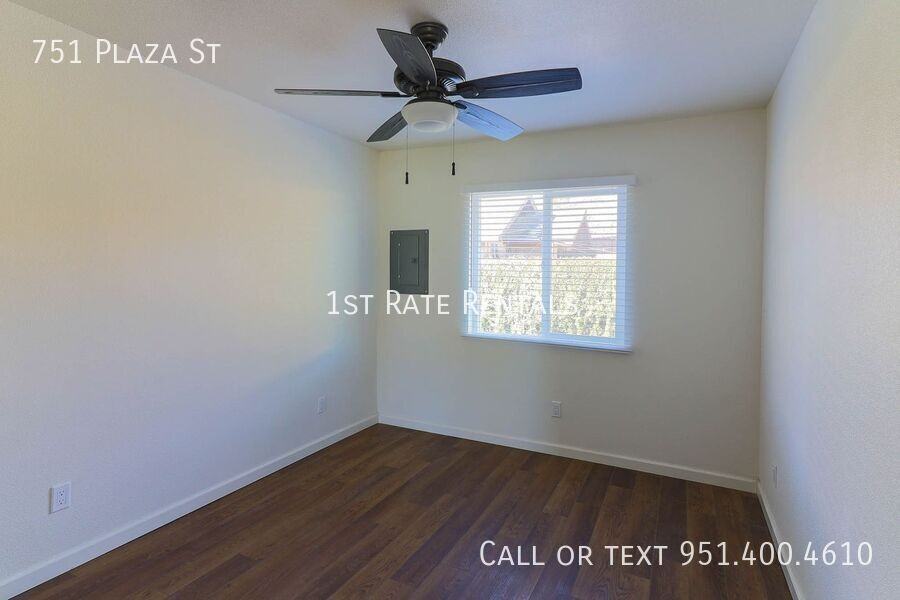 751 Plaza St - Photo 5 of 7