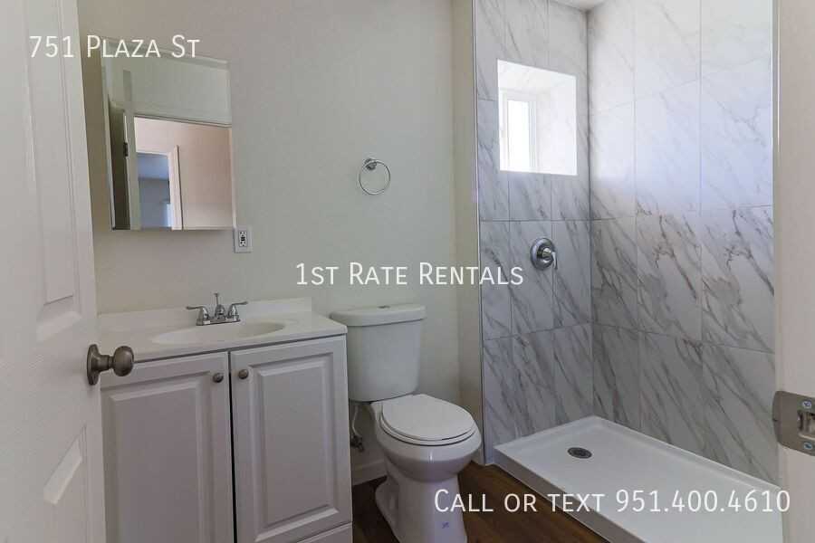 751 Plaza St - Photo 6 of 7