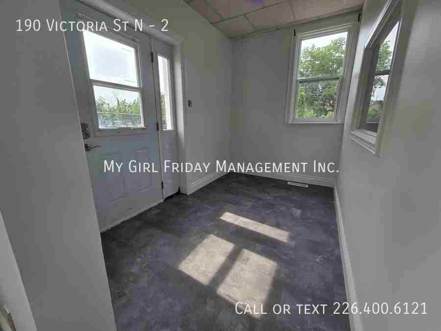 190 Victoria St N #2 - Photo 2 of 11