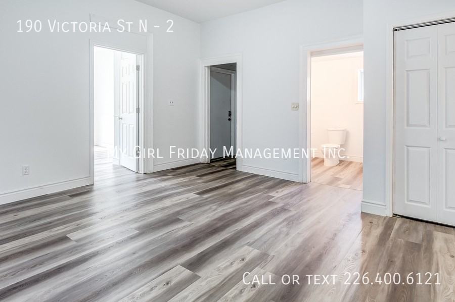 190 Victoria St N #2 - Photo 5 of 11