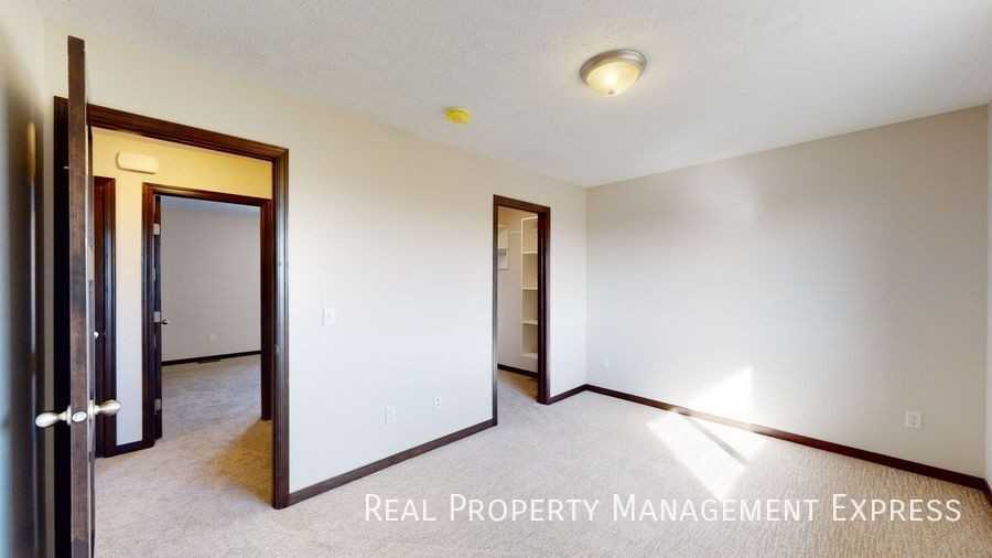 9623 W Broek Dr - Photo 7 of 8