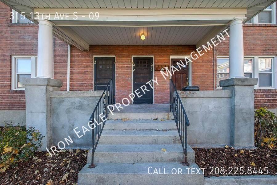315 13th Ave S #09 - Photo 2 of 10