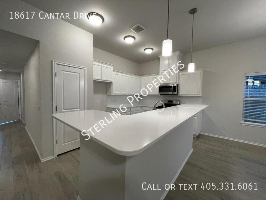 18617 Cantar Dr - Photo 2 of 21