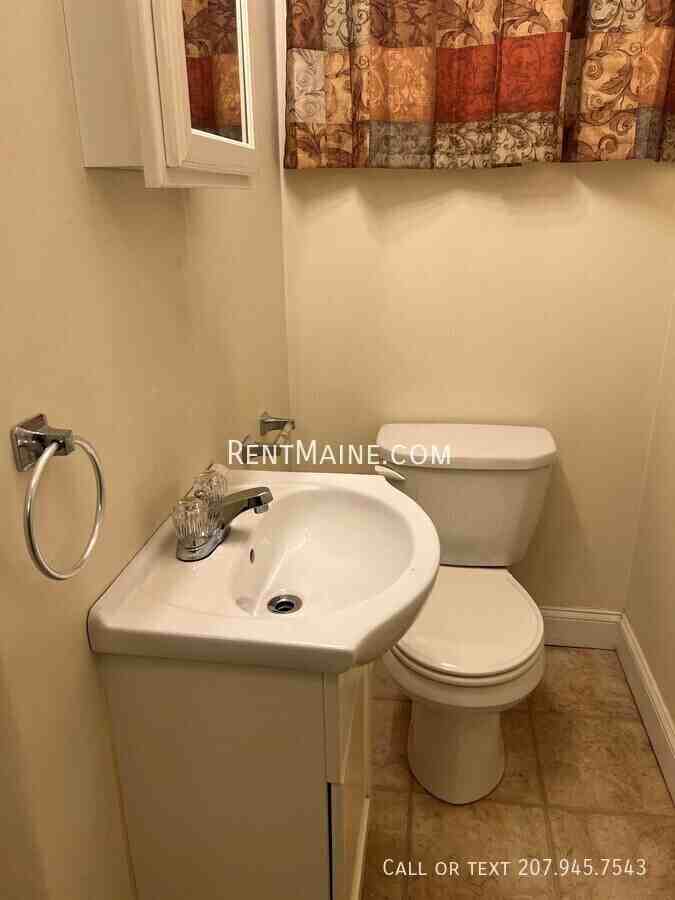 99 Broadway Apt #10 - Photo 7 of 11