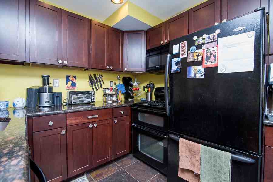 234 Nicholson St Ne - Photo 3 of 15