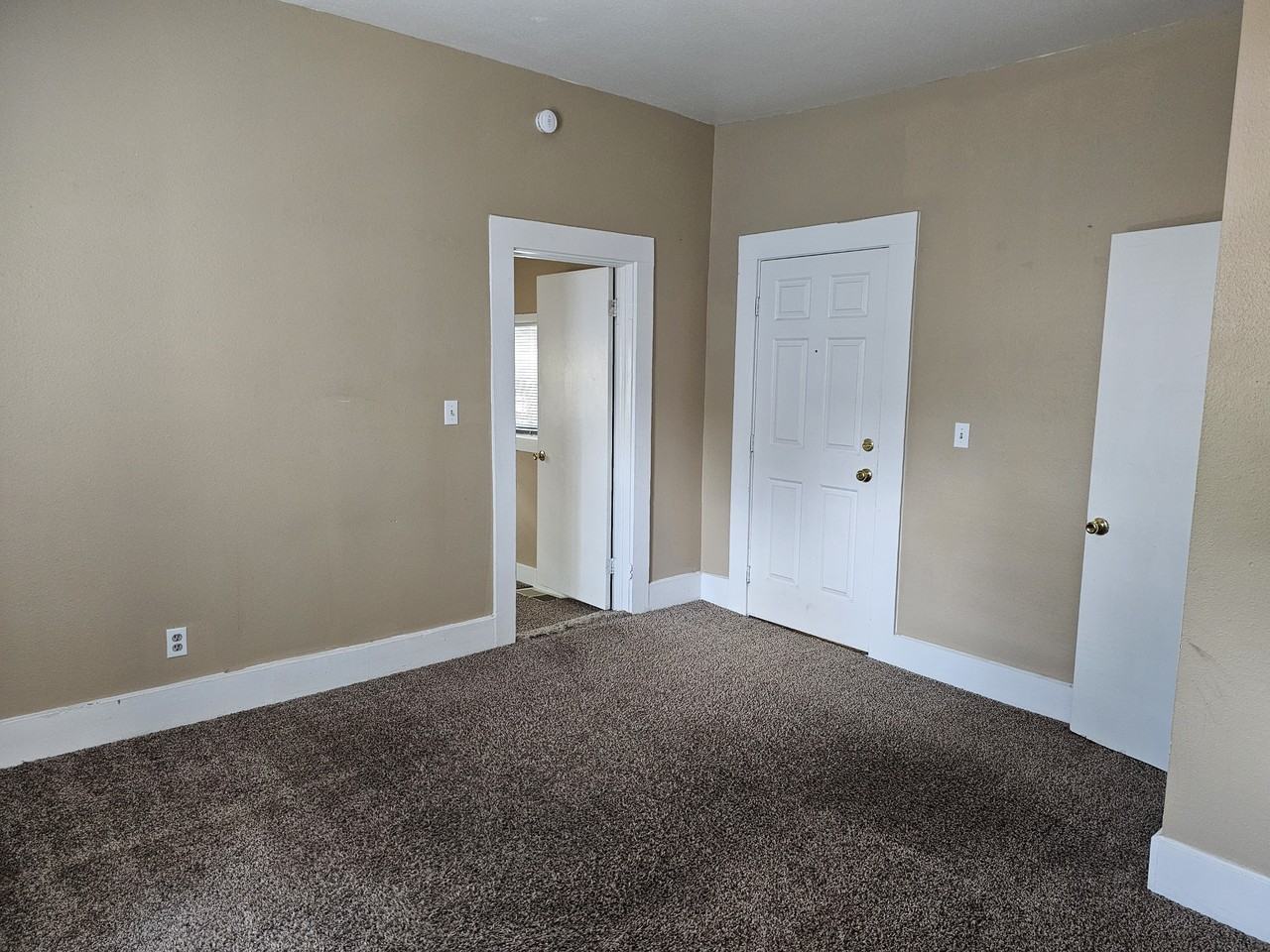 329 E Dale St #1 - Photo 6 of 9