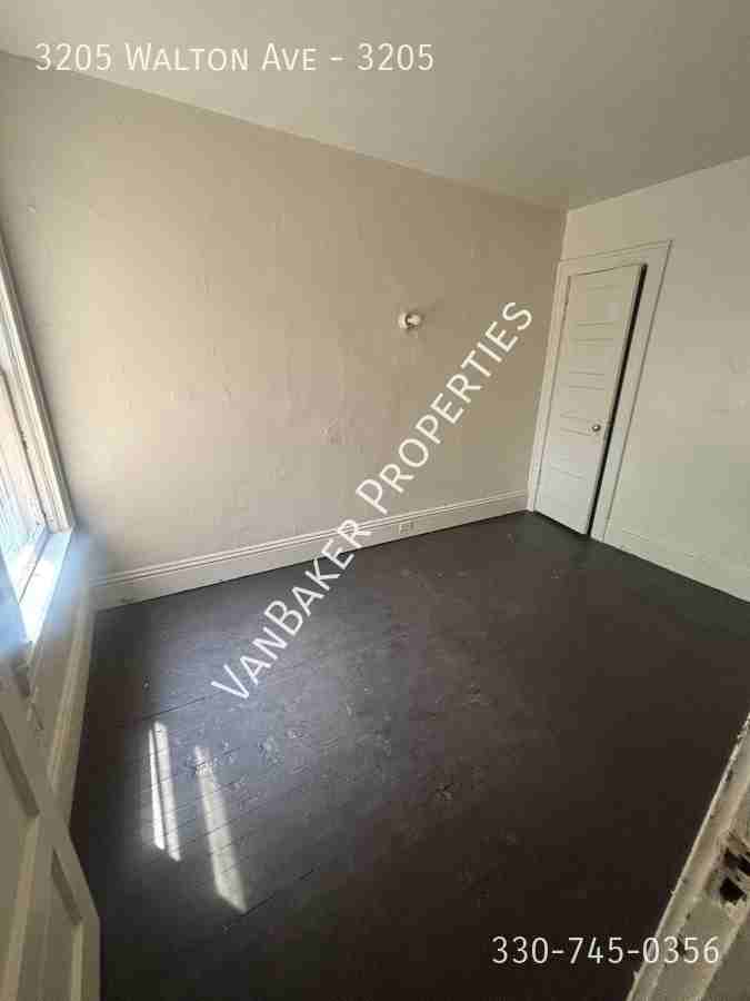 3205 Walton Ave #3205 - Photo 6 of 8
