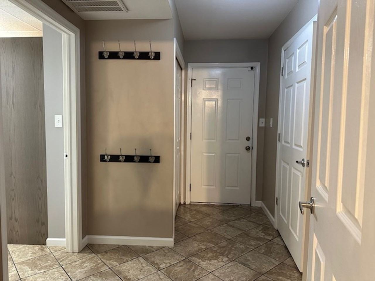 5890 Fox St - Photo 2 of 28