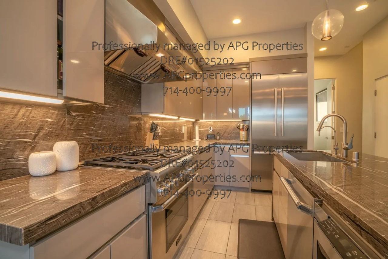162 W Robinson Ave - Photo 6 of 38