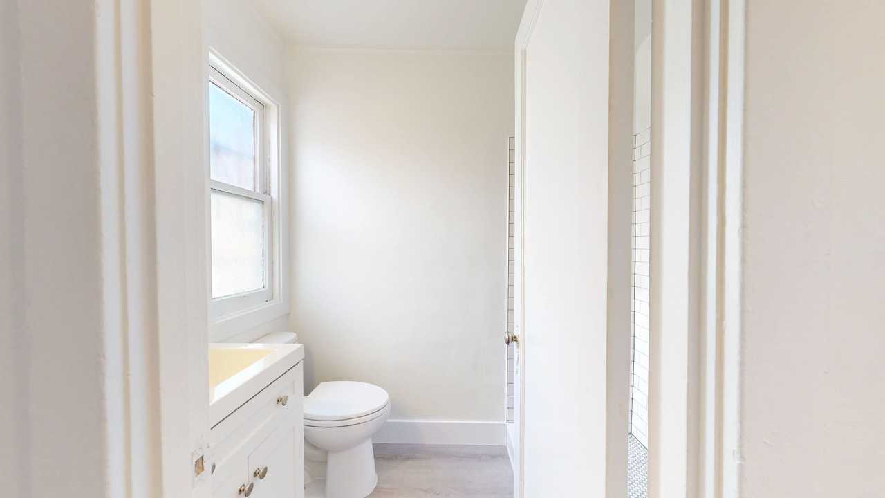 862 Shotwell St #5 - Photo 7 of 10
