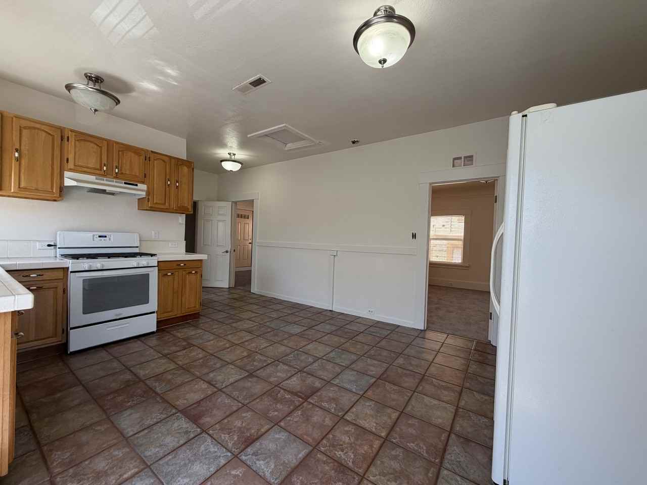 1759 85th Ave - Photo 4 of 24