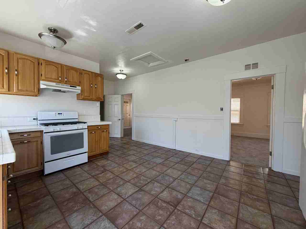 1759 85th Ave - Photo 6 of 24