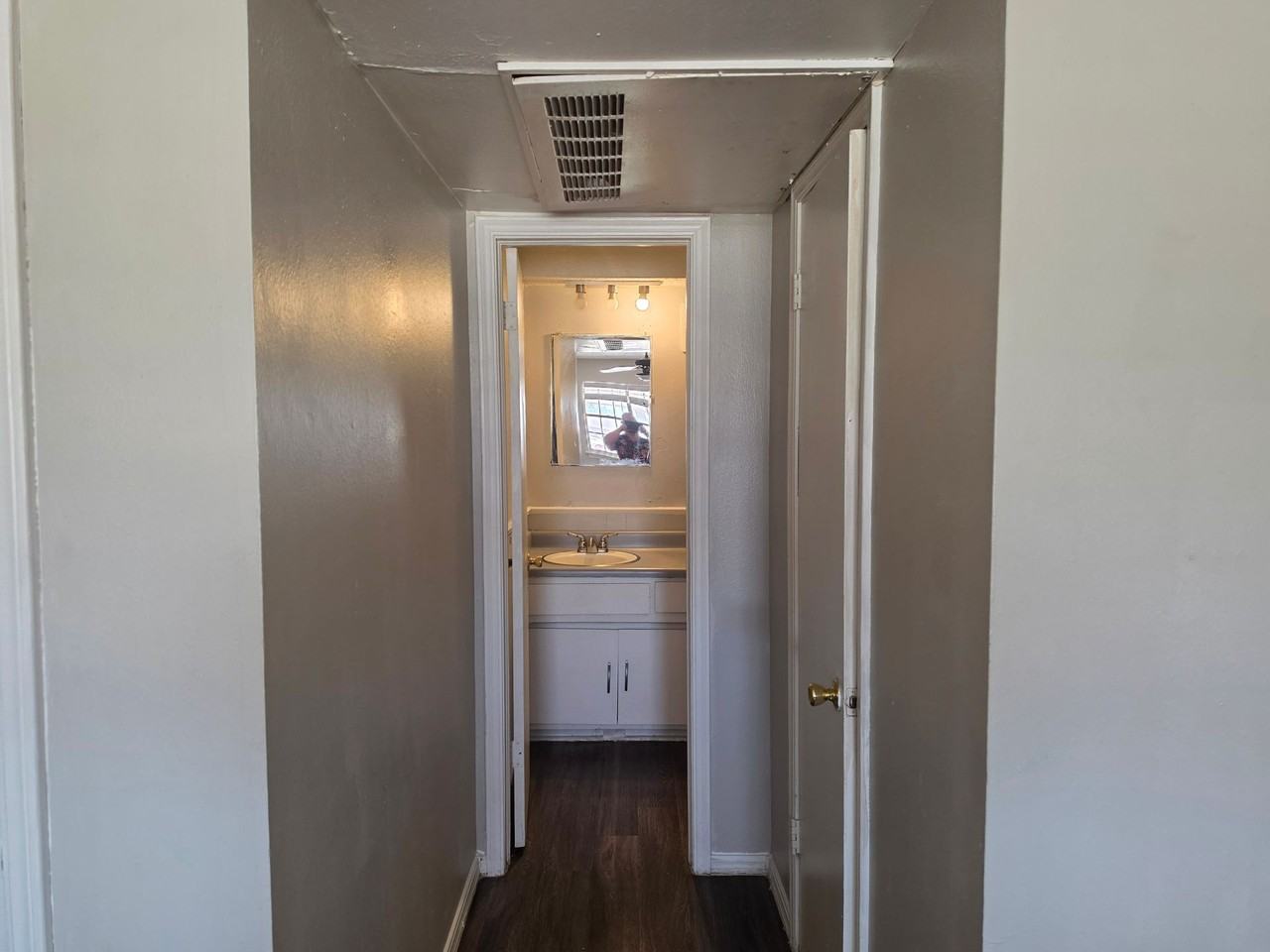 Discover Ridgewood Village Apartments in Moore, OK - Photo 5 of 9