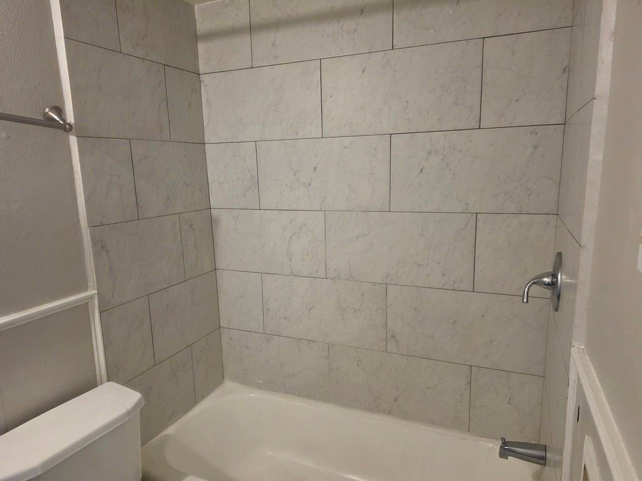 Discover Ridgewood Village Apartments in Moore, OK - Photo 6 of 9