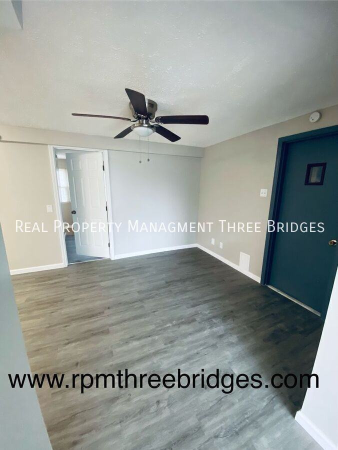 28 Redwood Dr - Photo 5 of 21