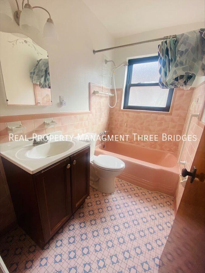 3636 Eminence Blvd - Photo 4 of 11