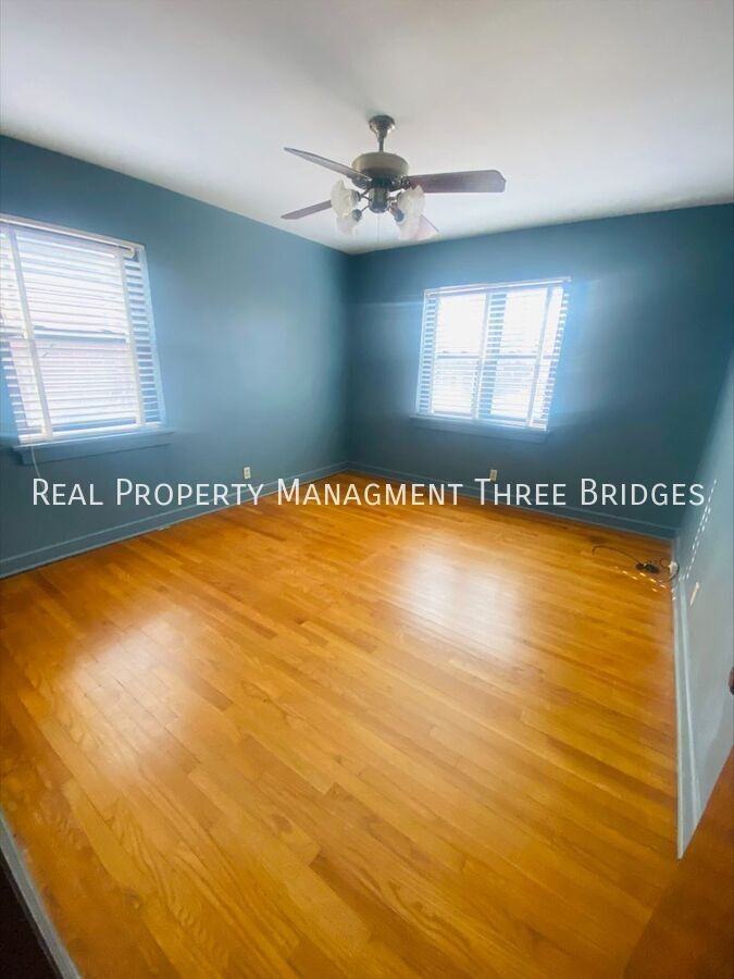 3636 Eminence Blvd - Photo 5 of 11