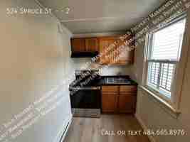 featured image of 524 Spruce St #2