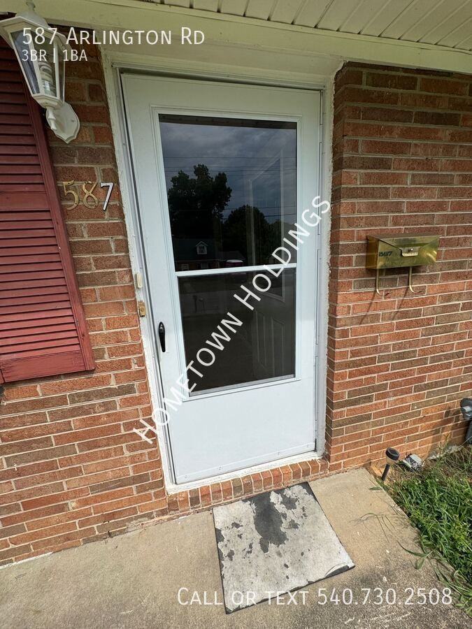 587 Arlington Rd - Photo 4 of 12