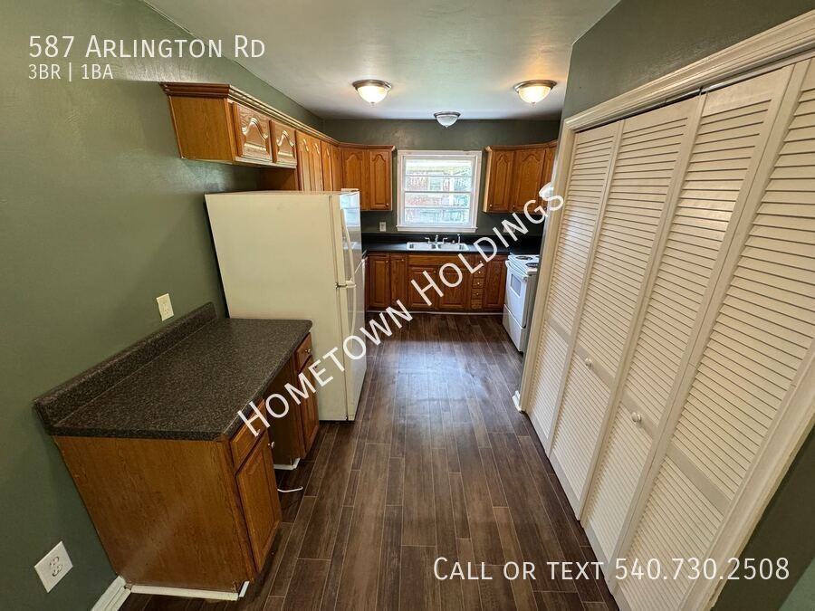 587 Arlington Rd - Photo 7 of 12