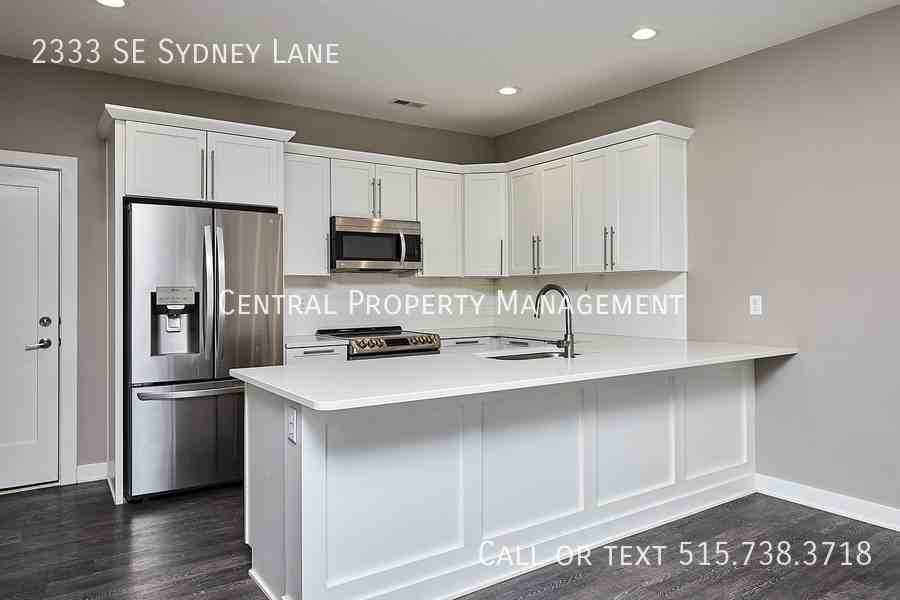 2333 Se Sydney Ln - Photo 7 of 25