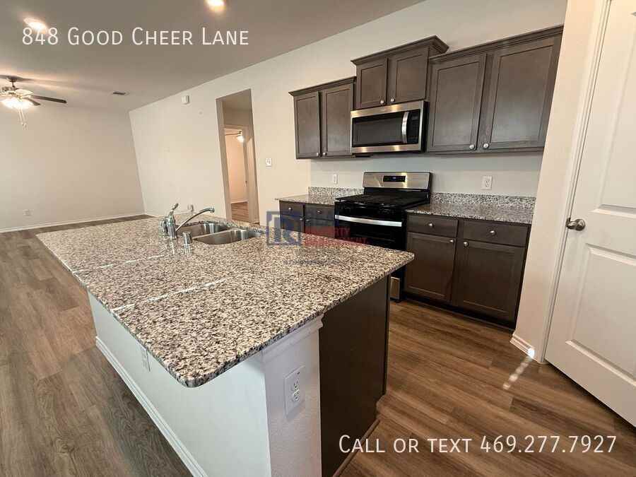 848 Good Cheer Ln - Photo 7 of 17