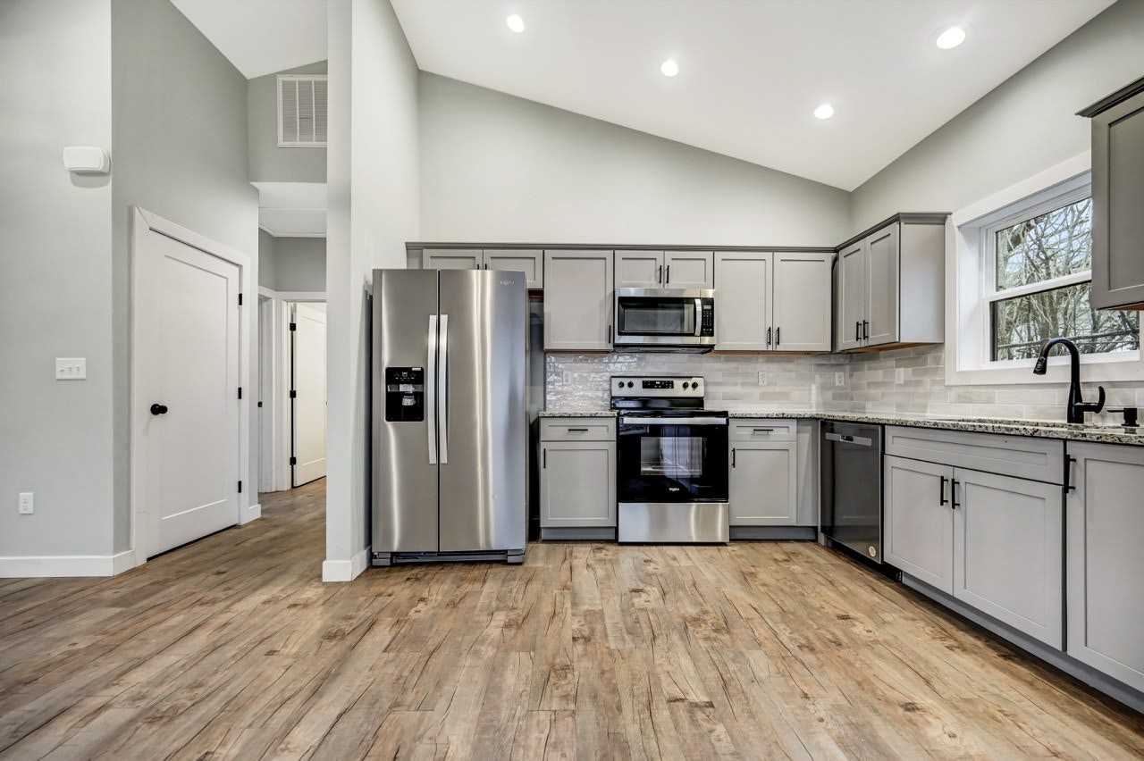 629 Prescott Avenue, Unit 1 - Photo 2 of 27