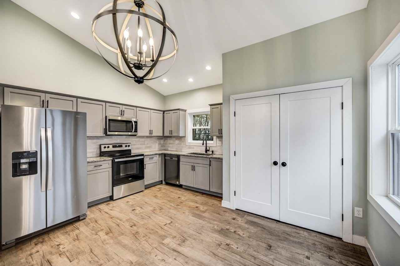 629 Prescott Avenue, Unit 1 - Photo 4 of 27