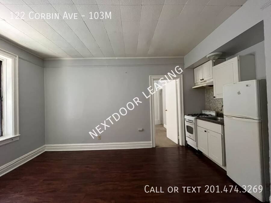 122 Corbin Ave #103M - Photo 3 of 9