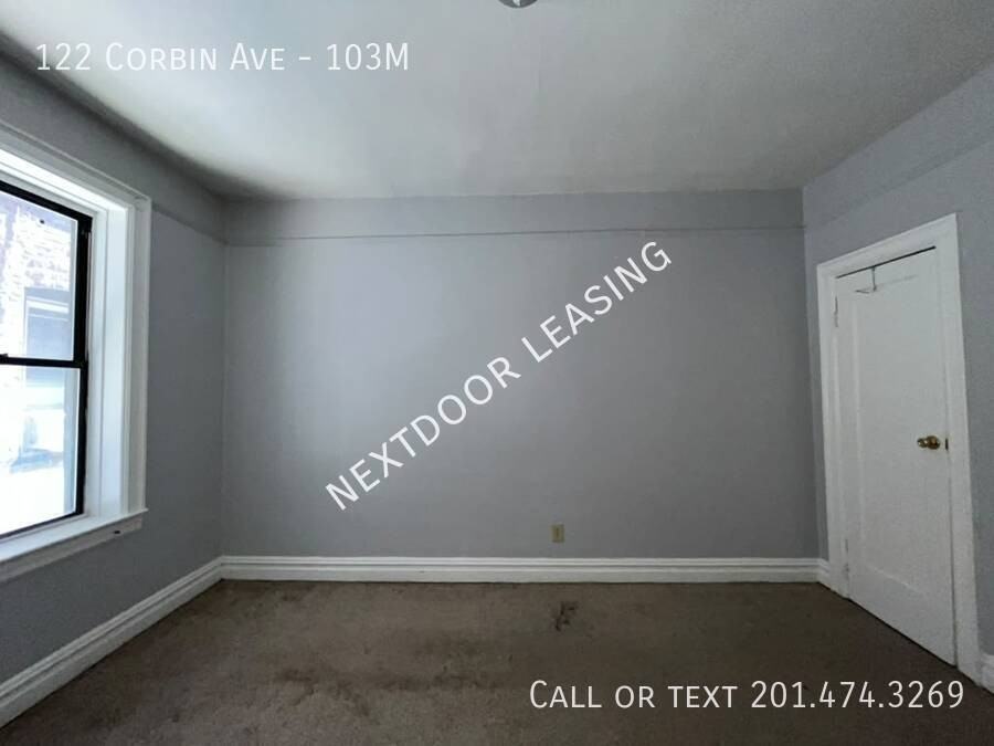 122 Corbin Ave #103M - Photo 5 of 9
