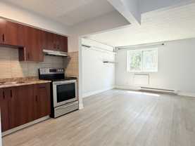 471 Tecumseh Rd W #101 - Photo 1 of 1